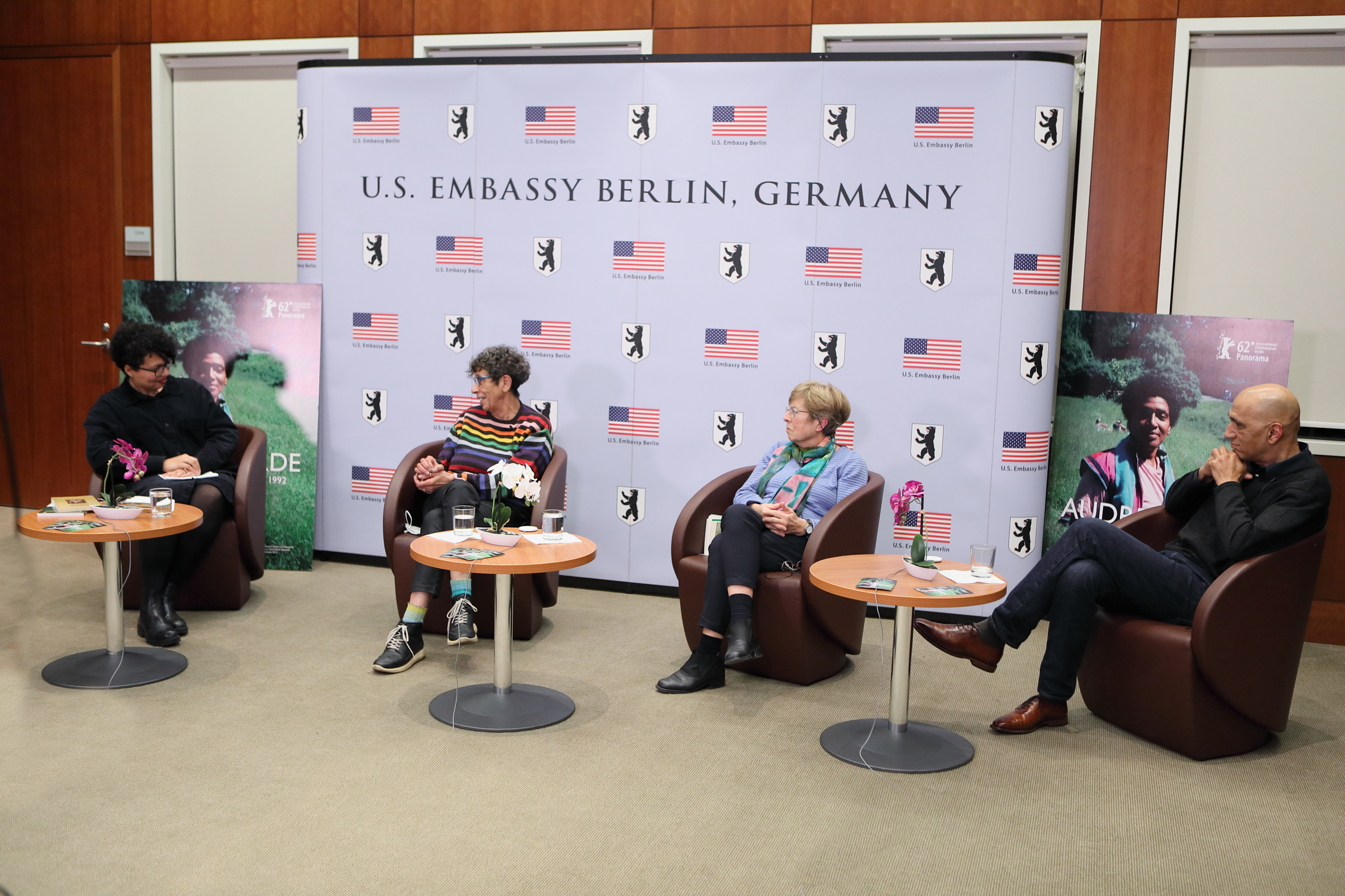 US Embassy, Berlin 3.2.22